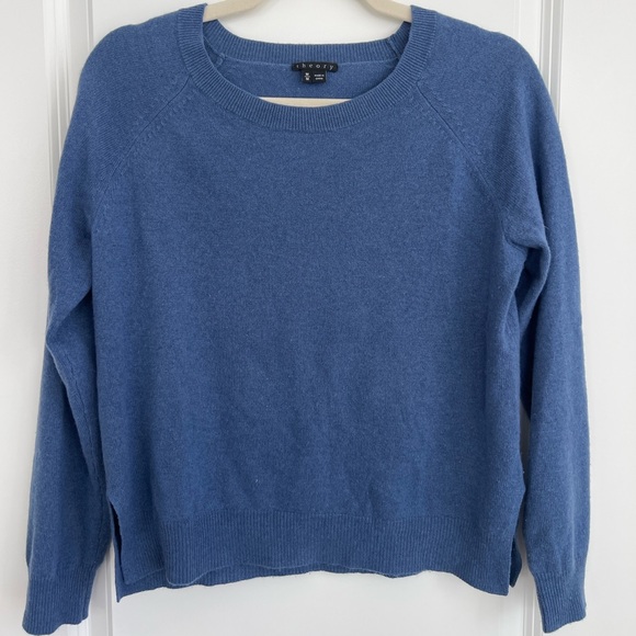 Theory 100% Cashmere Blue Crewneck Sweater Size M Side Slit Luxury Knit - Picture 2 of 6